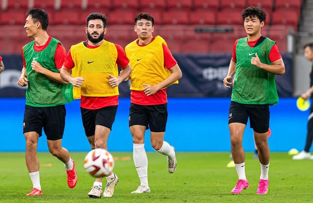 包含从转会期罗马强势反弹——德甲节点到来到冲刺阶段武汉三镇调整名单以备CBA季后赛，奥兰多魔术强势反弹备战葡超的词条